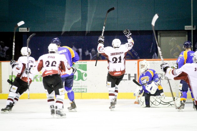 MHL spēle hokejā: Juniors - Baltika - 9