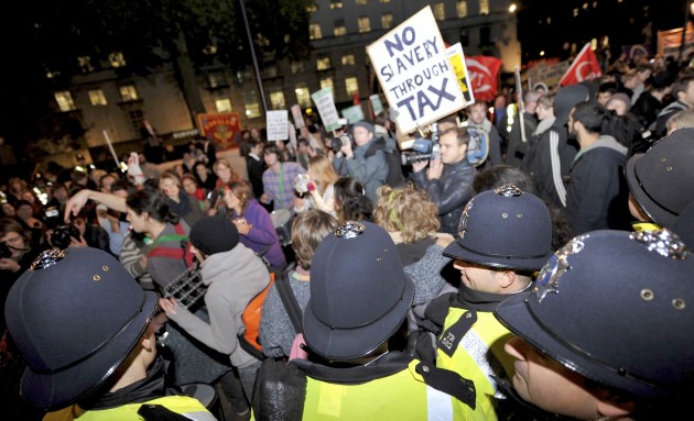 Briti protestē pret taupības režīmu