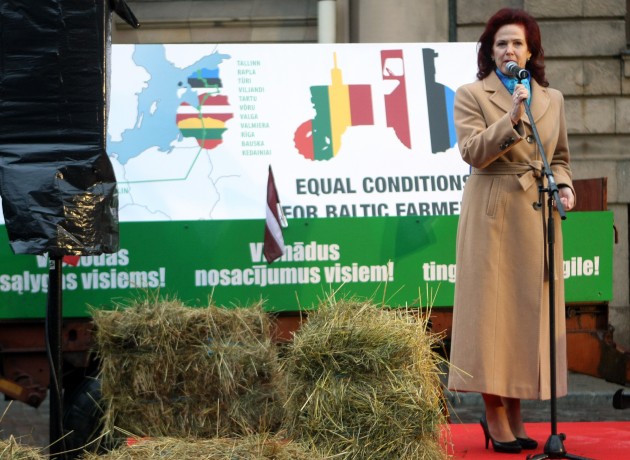 Baltijas lauksaimnieku protesta akcija ar traktoru - 10