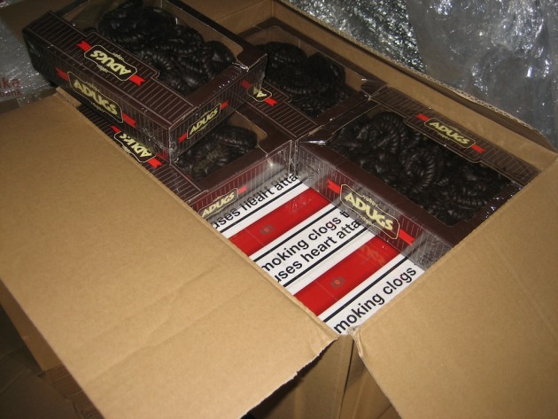 VID atklāj uzņēmumu ķēdi, kas nodarbojies ar kontrabandas cigarešu sūtīšanu uz Lielbritāniju - 6