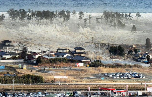 2011 - Japānu skārusi spēcīgākā zemestrīce 140 gadu laikā