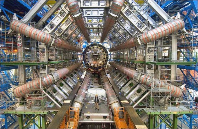 Large Hadron Collider 04