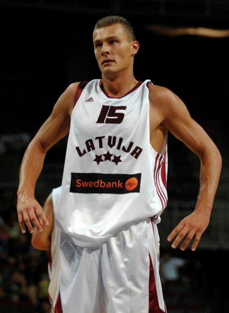 Andris Biedriņš - 33