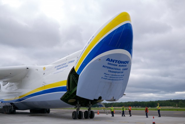 Rīgā nolaižas pasaulē lielākā lidmašīna An-225 Mriya - 75