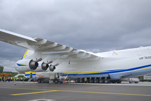 Antonov An-225 Mriya (112)