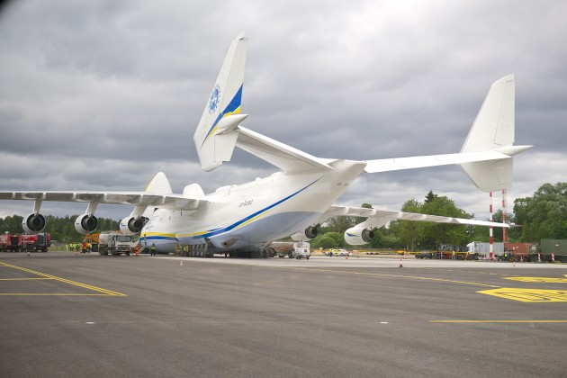 Antonov An-225 Mriya (115)