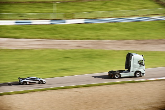 Volvo FH pret Koenigsegg One:1 - 14