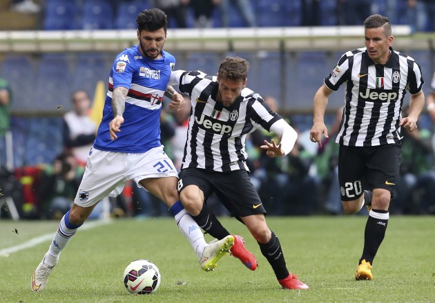 "Juventus"  triumfē Itālijas A sērijas futbola čempionātā - 1