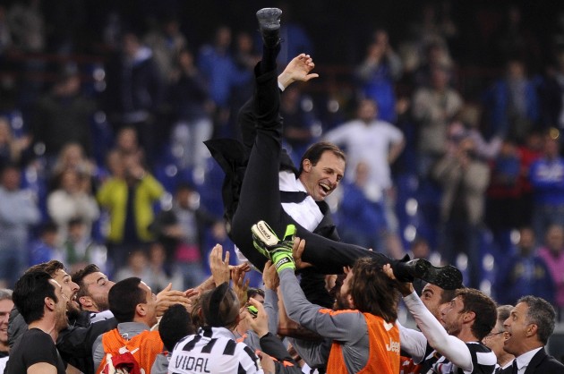 "Juventus"  triumfē Itālijas A sērijas futbola čempionātā - 4