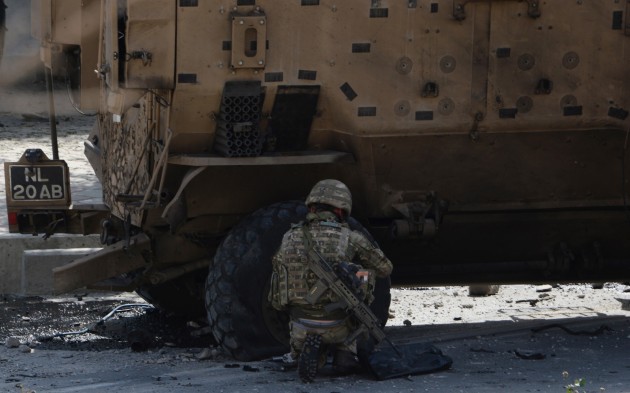 Uzbrukums NATO konvojam Kabulā - 16