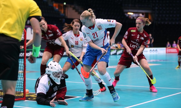 Latvija vs Čehija, pasaules čempionāts florbolā sievietēm Somijā, 05.12.2015 - 26