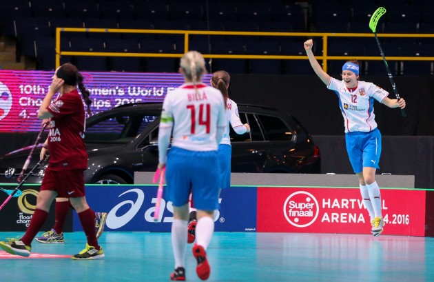 Latvija vs Čehija, pasaules čempionāts florbolā sievietēm Somijā, 05.12.2015 - 45