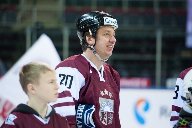 Latvijas hokeja veterāni  spēlē ar Krievijas leģendām - 39