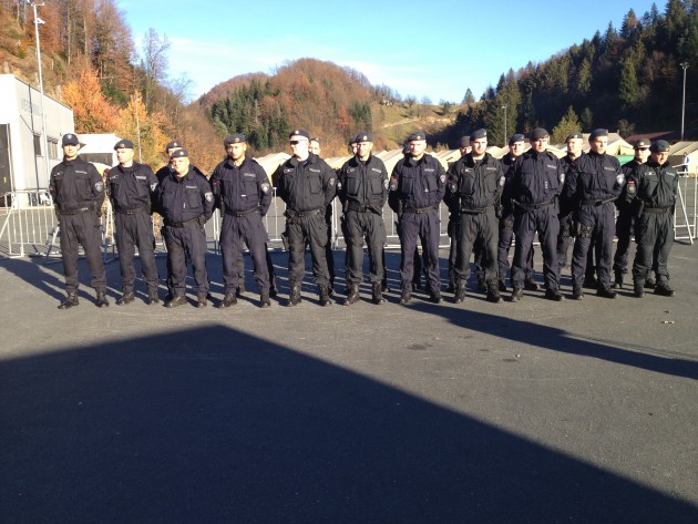 Valsts policija Slovēnijā koordinē bēgļu plūsmu - 11