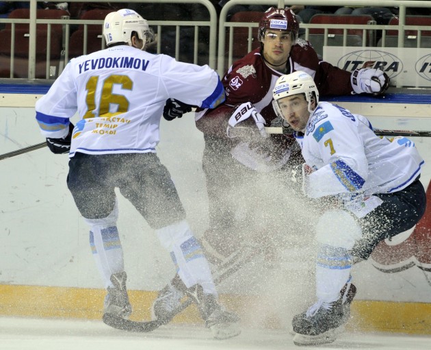 Hokejs, KHL spēle: Rīgas Dinamo - Baris - 17
