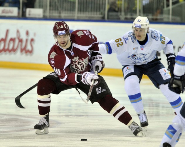 Hokejs, KHL spēle: Rīgas Dinamo - Baris - 26