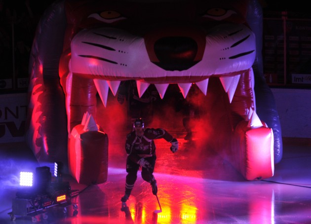 Hokejs, KHL spēle: Rīgas Dinamo - Baris - 30