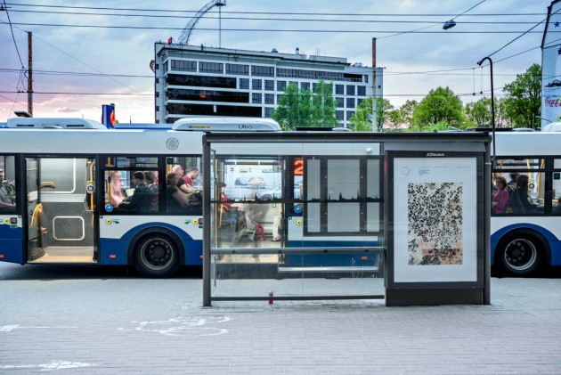 Rīgas fotomēneša izstāde sabiedriskā transporta pieturvietās - 13