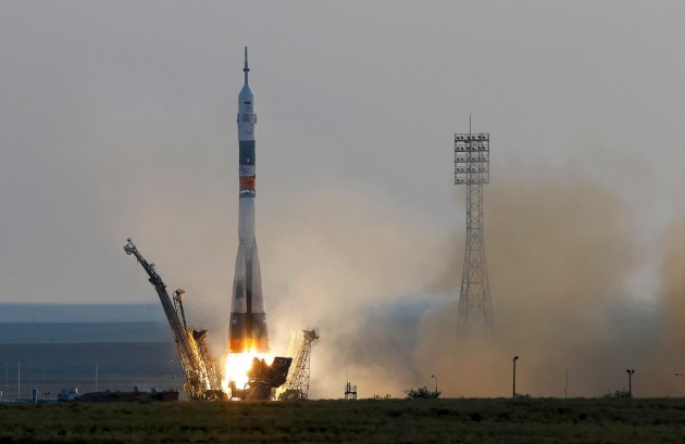 Kosmosa kuģis 'Sojuz' dodas uz SKS - 10