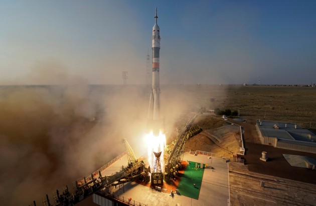 Kosmosa kuģis 'Sojuz' dodas uz SKS - 16