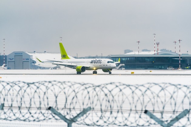 CS300 airBaltic ierodas Rīgā - 22