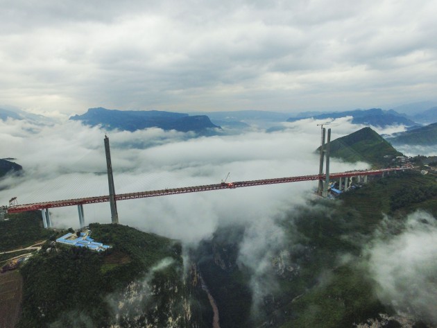 Beipanas upes tilts Ķīnā - 2