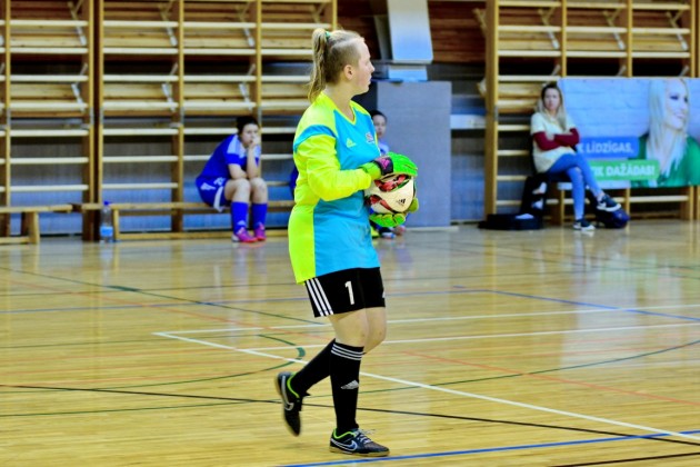 Latvijas meiteņu telpu futbola čempionāts vecākajā grupā - 72
