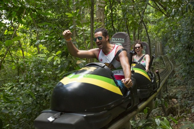 Jamaikas džungļu bobsleja trase - 1