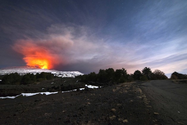 Vulkāna Etna izvirdums - 1