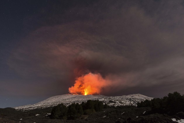 Vulkāna Etna izvirdums - 2