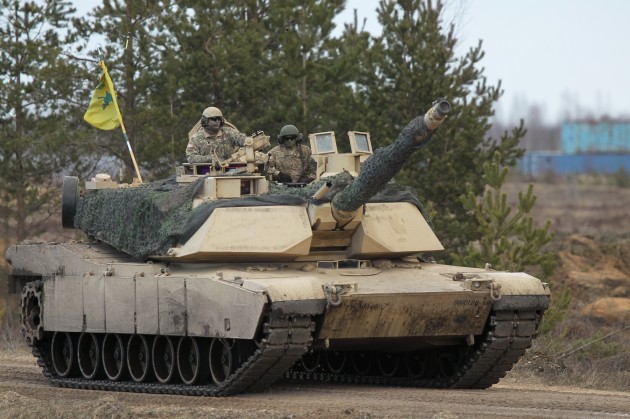 Šauj no "M1 Abrams" tankiem - 10