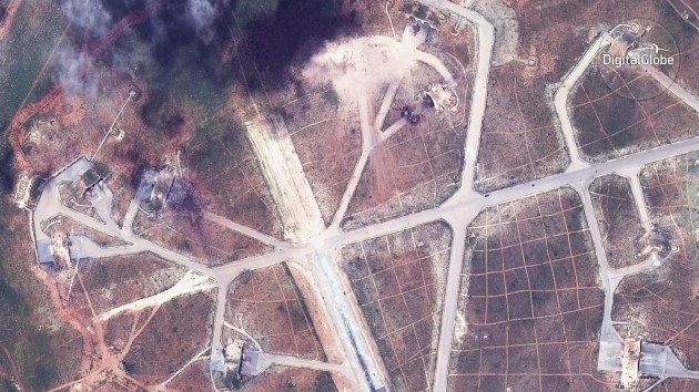 ASV zlidojumos teju iznīcinātā Sīrijas gaisa spēku bāze - 3