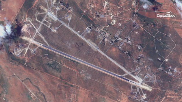 ASV zlidojumos teju iznīcinātā Sīrijas gaisa spēku bāze - 4