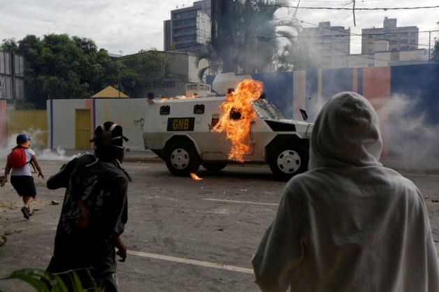Venecuēlā turpinās protesti - 11