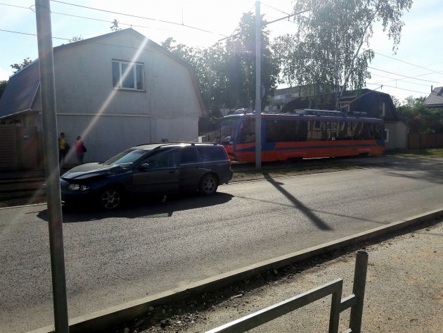 'Volvo' un tramvaja sadursme Daugavpilī - 3