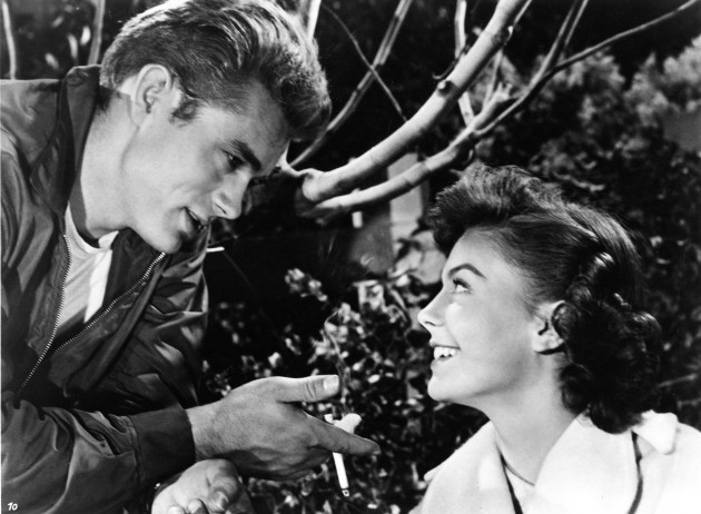 movie Rebel Without a Cause, USA 1955, director Nicholas Ray, scene with James Dean, Natalie Wood,