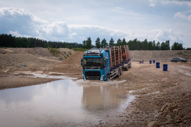 "Volvo" kravas auto izmēģinājumi  - 56