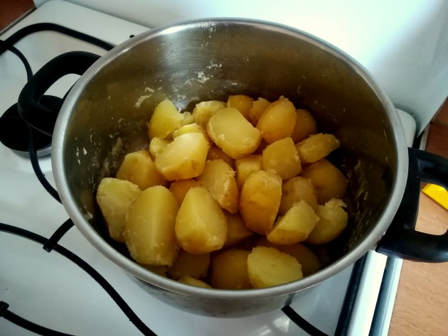Kraukšķīgi cepti jaunie kartupelīši - 2