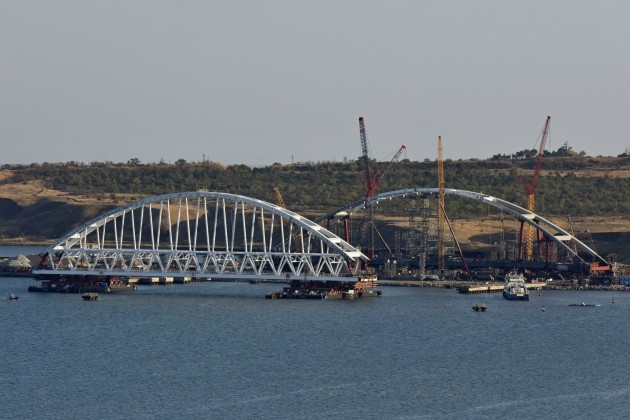 Dzelzceļa tilta būvniecība starp Krimu un Krieviju - 3