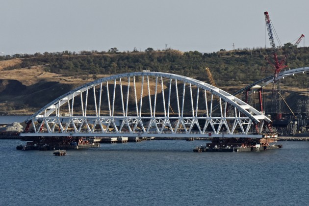 Dzelzceļa tilta būvniecība starp Krimu un Krieviju - 7