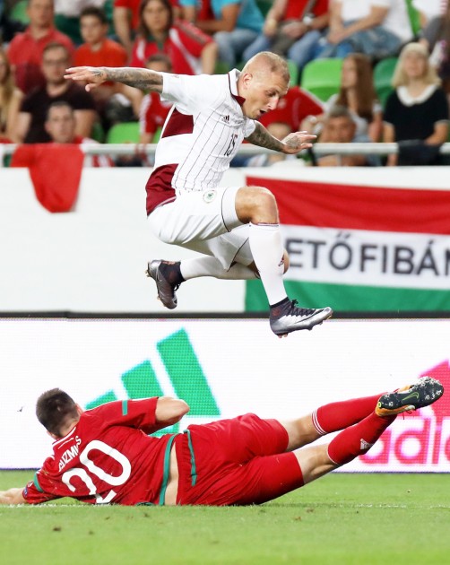 Futbols, FIFA Pasaules kausa kvalifikācijas spēle: Latvija - Ungārija - 90