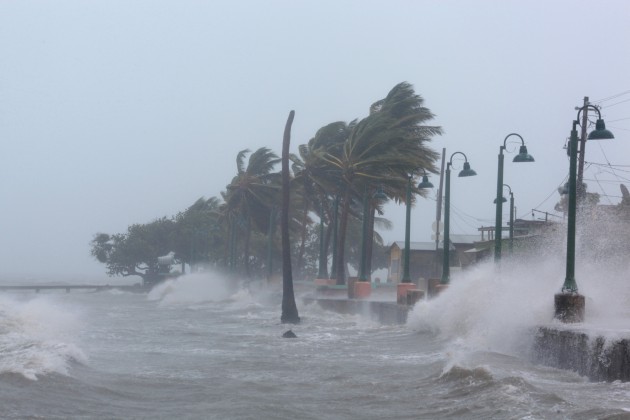 "Irma" sāk plosīties Karību salās - 15