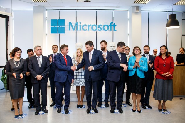 Atklāts pirmais ‘Microsoft’ Inovāciju centrs Baltijā un Ziemeļeiropā - 37