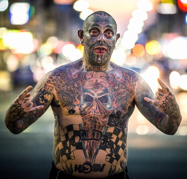Tetovēšanās fanātikis Tatbois Holdens - 4