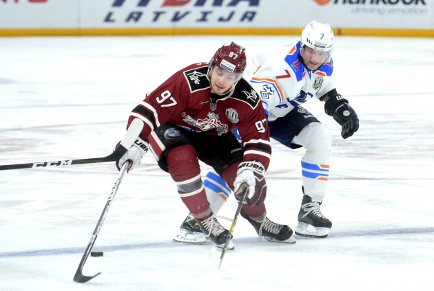 Hokejs, KHL spēle: Rīgas Dinamo - Toljati Lada - 35