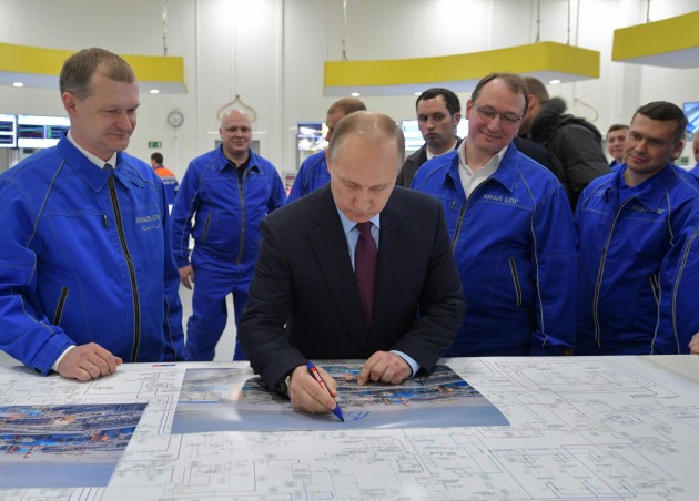 Kā Putins Arktikā sašķidrinātās dabasgāzes projektu atklāja - 2