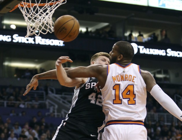 Basketbols, NBA: Sanantonio "Spurs" pret Fīniksas "Suns" - 1