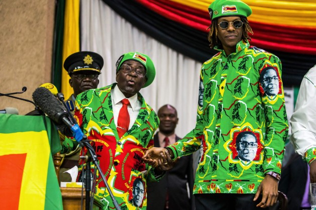 Roberta Mugabes drēbes - 7