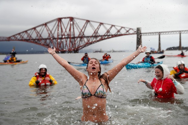 Jaunā gada pelde Skotijā - 2