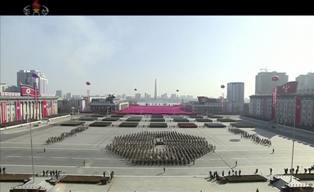Ziemeļkorejas militārā parāde  - 11